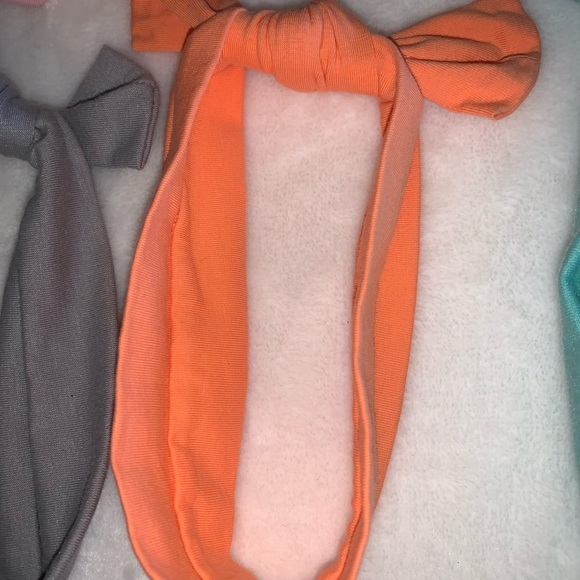 Bundle of 10 Cotton head bands w bow tie. Virtually new in every color! - Picture 5 of 5